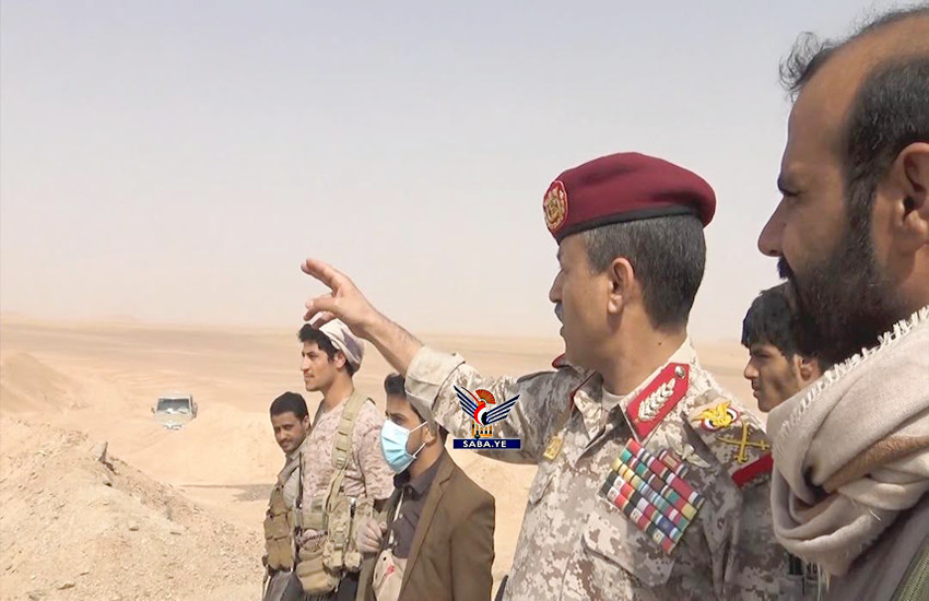  وزير الدفاع يزور المرابطين في جبهة العلم بمحافظة الجوف 18 09 2021