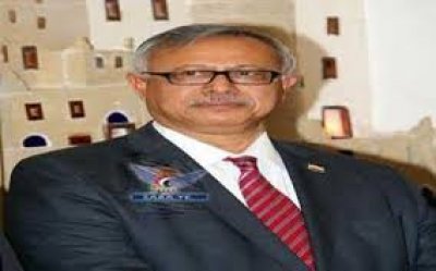  رئيس الوزراء يطّلع على الترتيبات النهائية للندوة العلمية للحفاظ على صنعاء القديمة 16 07 2018 